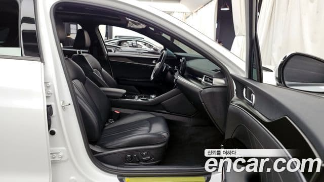 Kia K5 3세대 Signature, 2023 11