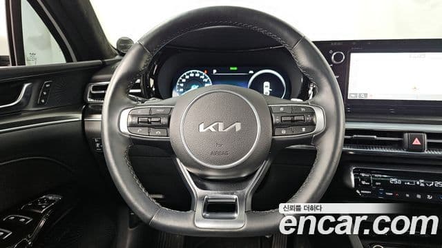 Kia K5 3세대 Signature, 2023 13