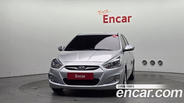 Hyundai Accent(новый кузов / новое поколение) Premier, 2011 3