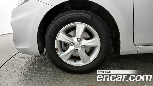 Hyundai Accent(новый кузов / новое поколение) Premier, 2011 все фото