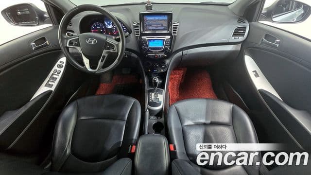 Hyundai Accent(новый кузов / новое поколение) Premier, 2011 7