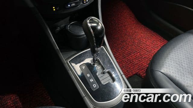 Hyundai Accent(новый кузов / новое поколение) Premier, 2011 9