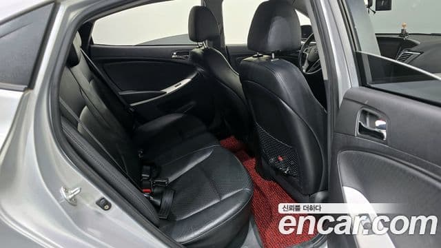 Hyundai Accent(новый кузов / новое поколение) Premier, 2011 13