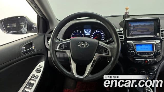 Hyundai Accent(новый кузов / новое поколение) Premier, 2011 14