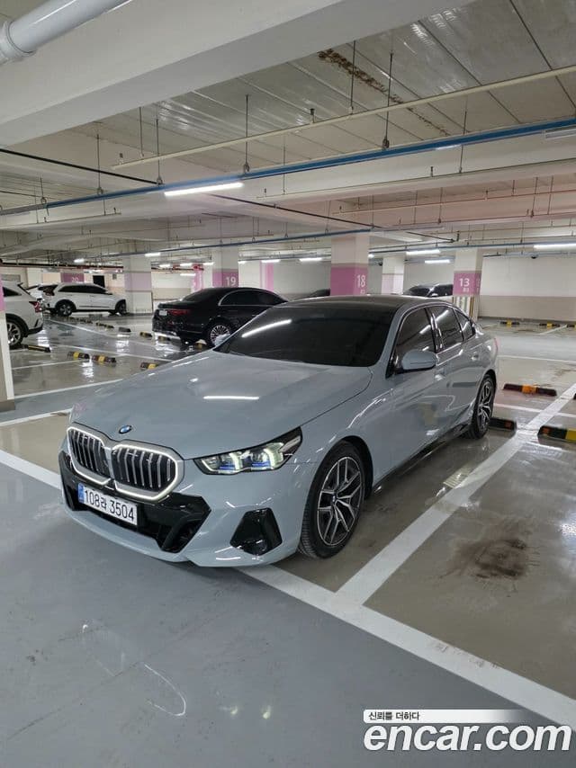BMW 5시리즈 (G60) 520i M Sport, 2025 2