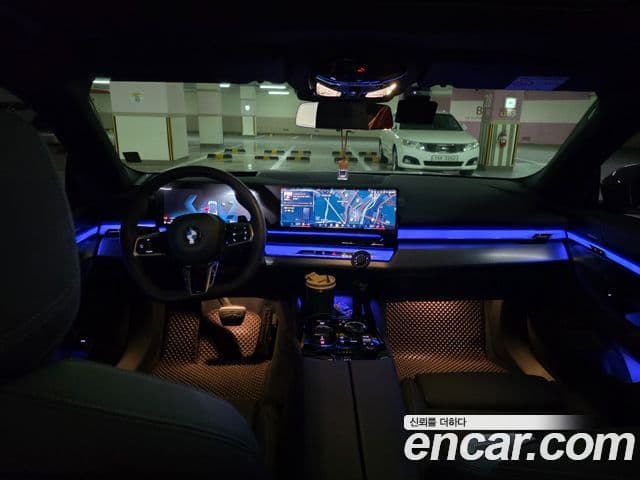 BMW 5시리즈 (G60) 520i M Sport, 2025 13