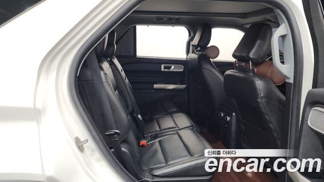 Ford Explorer 6세대 2.3 Limited 4WD, 2022 12