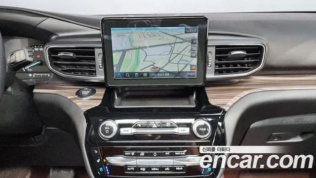 Ford Explorer 6세대 2.3 Limited 4WD, 2022 14