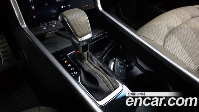 KG모빌리티(SsangYong) Torres T7, 2023 9