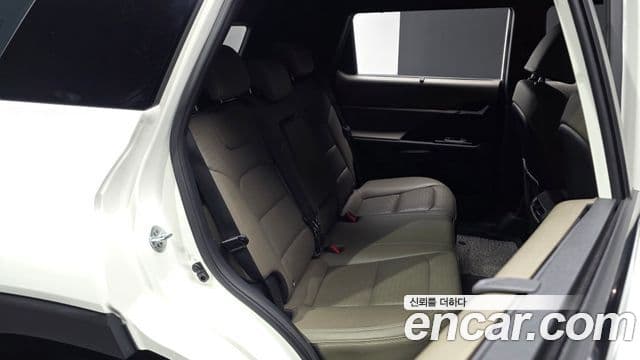 KG모빌리티(SsangYong) Torres T7, 2023 11