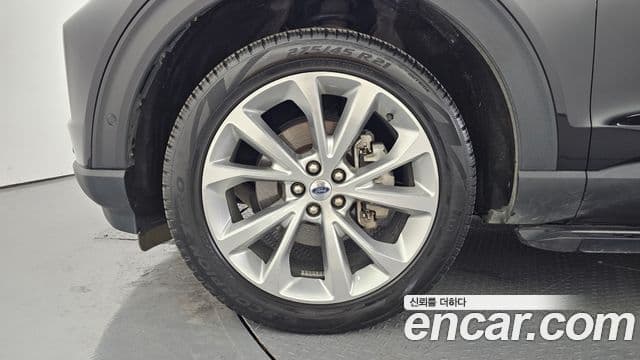 Ford Explorer 6세대 3.0 Platinum 4WD, 2021 все фото