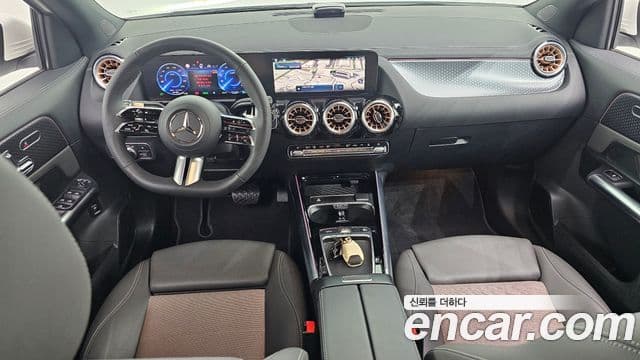 Mercedes-Benz EQA H243, 2024 7