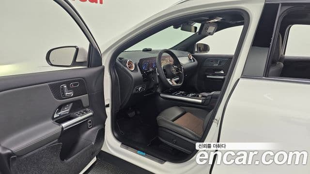 Mercedes-Benz EQA H243, 2024 10