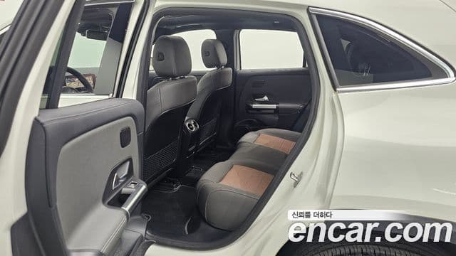 Mercedes-Benz EQA H243, 2024 12