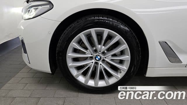 BMW 5시리즈 (G30) Luxury, 2023 все фото