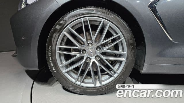 Genesis G70 Supreme, 2018 все фото