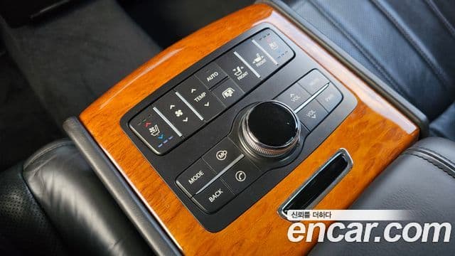 Hyundai Equus(новый кузов / новое поколение) Prestige VIP팩 II, 2010 17