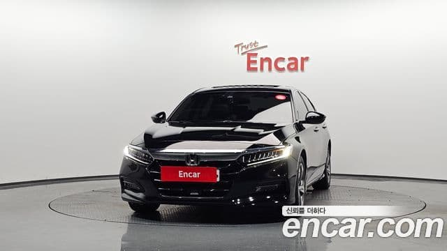 Honda Accord 10세대 1.5 турбо, 2019 3