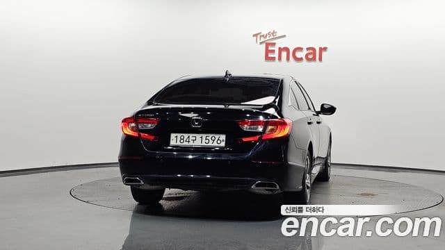 Honda Accord 10세대 1.5 турбо, 2019 4