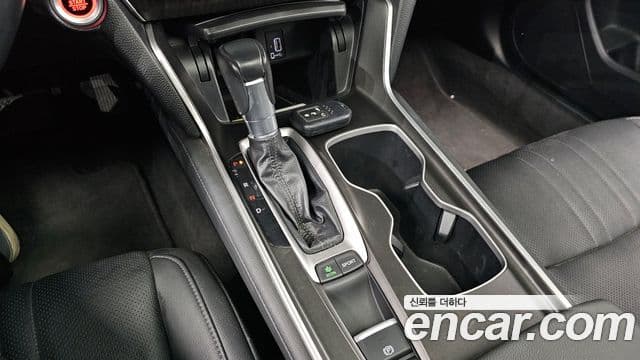 Honda Accord 10세대 1.5 турбо, 2019 9