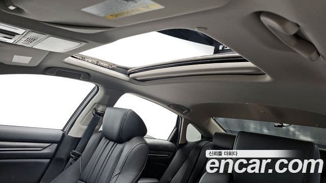 Honda Accord 10세대 1.5 турбо, 2019 14