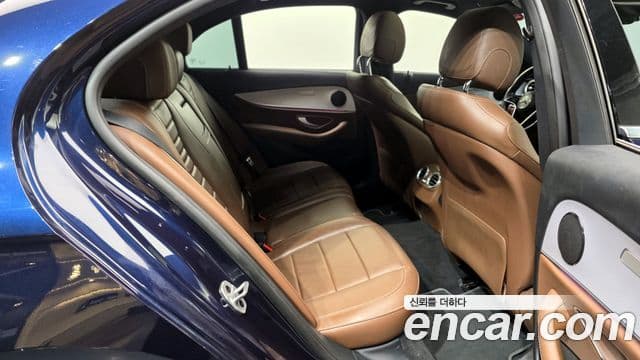 Mercedes-Benz E-класс W213 Avantgarde, 2021 12