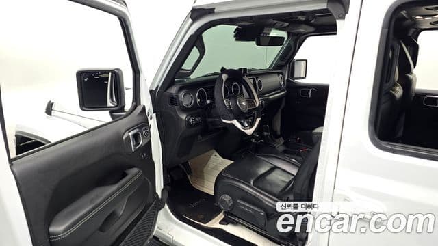 Jeep Wrangler (JL) 2.0 Overland 4도어, 2019 11