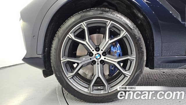 BMW X6 (G06) xDrive40i M Sport, 2022 все фото