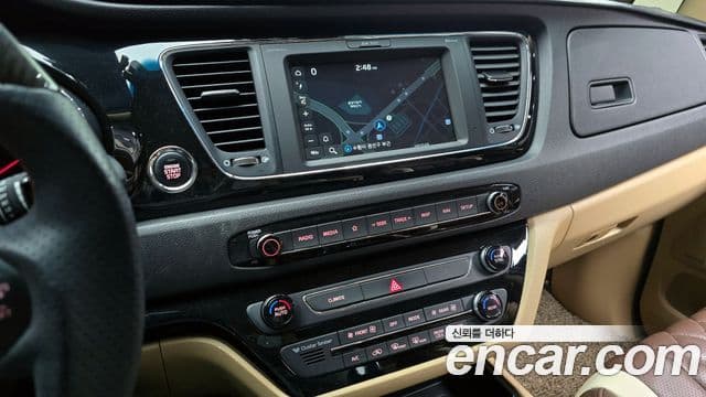 Kia The / новый New Carnival Noblesse Special, 2019 14