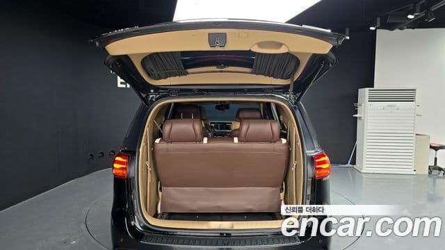 Kia The / новый New Carnival Noblesse Special, 2019 20