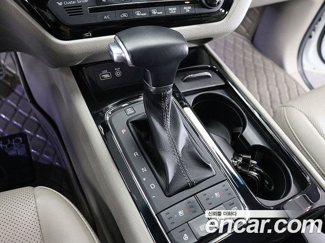 Kia All New Carnival Prestige, 2018 8
