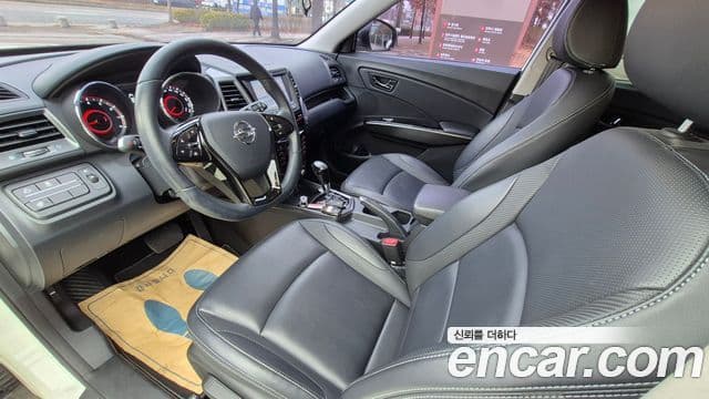 KG모빌리티(SsangYong) Tivoli люксовая версия, 2017 все фото