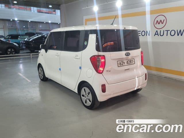 Kia Ray Deluxe bi-fuel, 2012 4