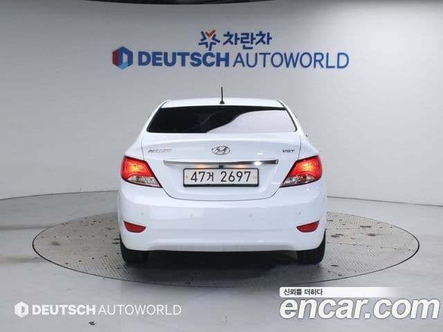 Hyundai Accent(новый кузов / новое поколение) Modern, 2015 4