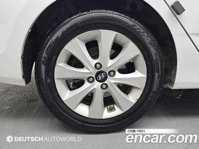 Hyundai Accent(новый кузов / новое поколение) Modern, 2015 все фото