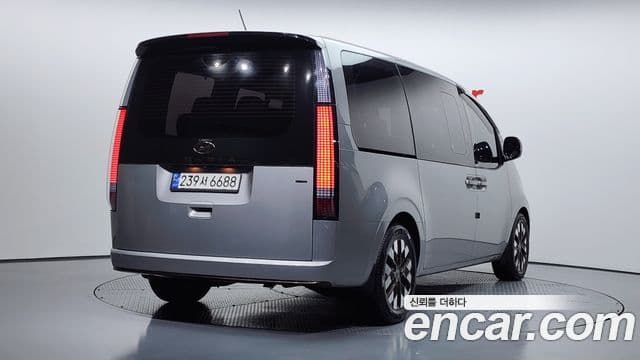 Hyundai Staria Inspiration, 2022 2