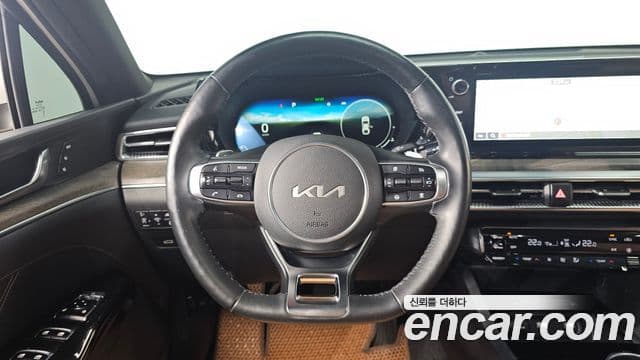 Kia K5 3세대 Signature, 2022 14