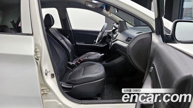 Kia All New Morning Deluxe, 2013 10