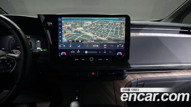 Lexus LM 2세대 500h Royal, 2025 14