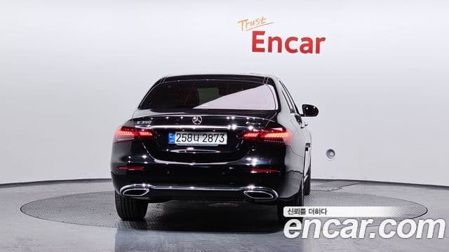 Mercedes-Benz E-класс W213 Avantgarde, 2022 4