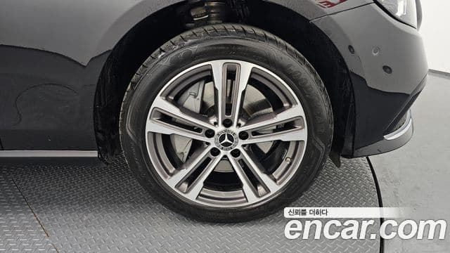 Mercedes-Benz E-класс W213 Avantgarde, 2022 все фото