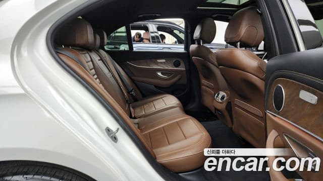 Mercedes-Benz E-класс W213 Exclusive, 2021 12