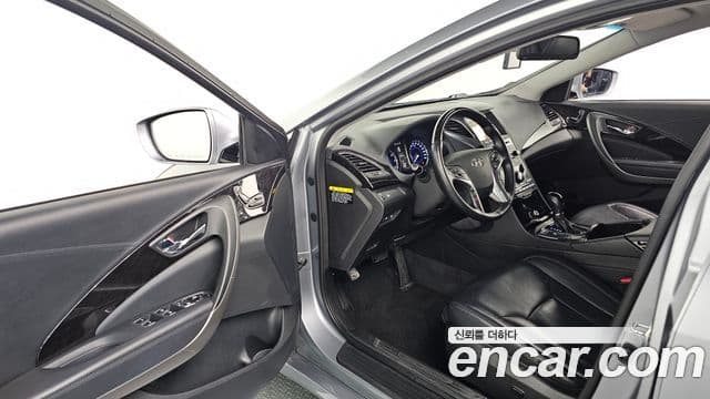 Hyundai Grandeur HG Modern, 2016 11