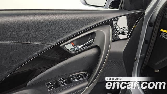 Hyundai Grandeur HG Modern, 2016 17