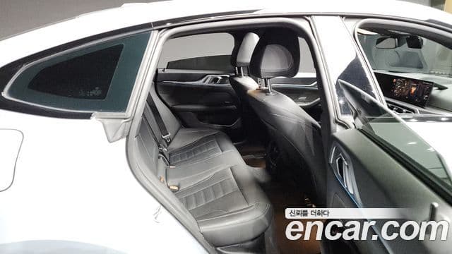 BMW i4 eDrive40 M Sport Pro, 2023 12