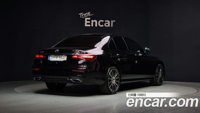 Mercedes-Benz E-класс W213 AMG Line, 2023 2