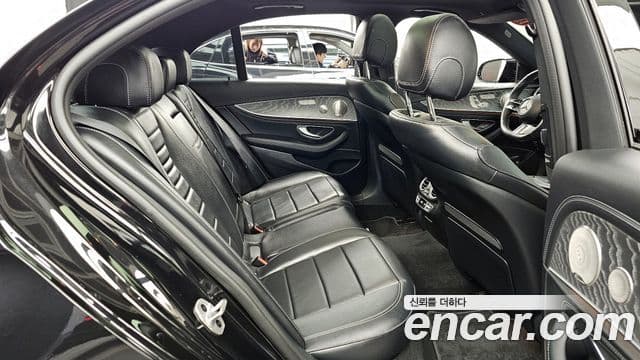 Mercedes-Benz E-класс W213 AMG Line, 2023 12