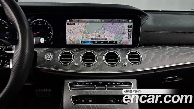 Mercedes-Benz E-класс W213 AMG Line, 2023 14