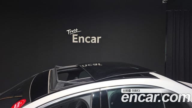 Mercedes-Benz E-класс W214 Exclusive, 2025 19