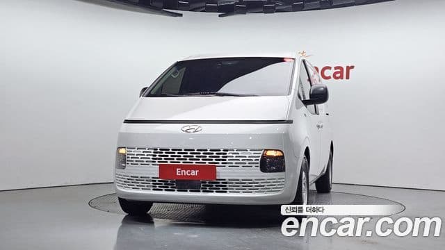 Hyundai Staria Smart, 2022 3